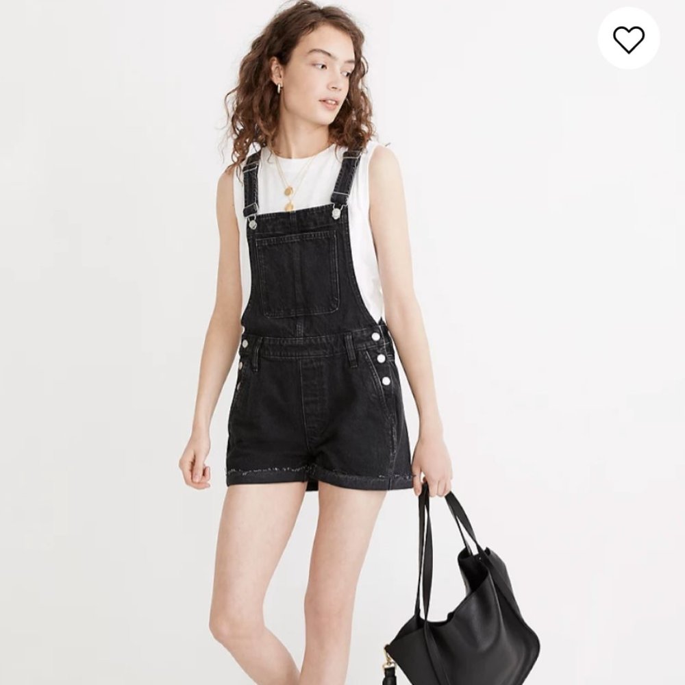 Madewell Adirondack Short Overalls in Lunar Wash